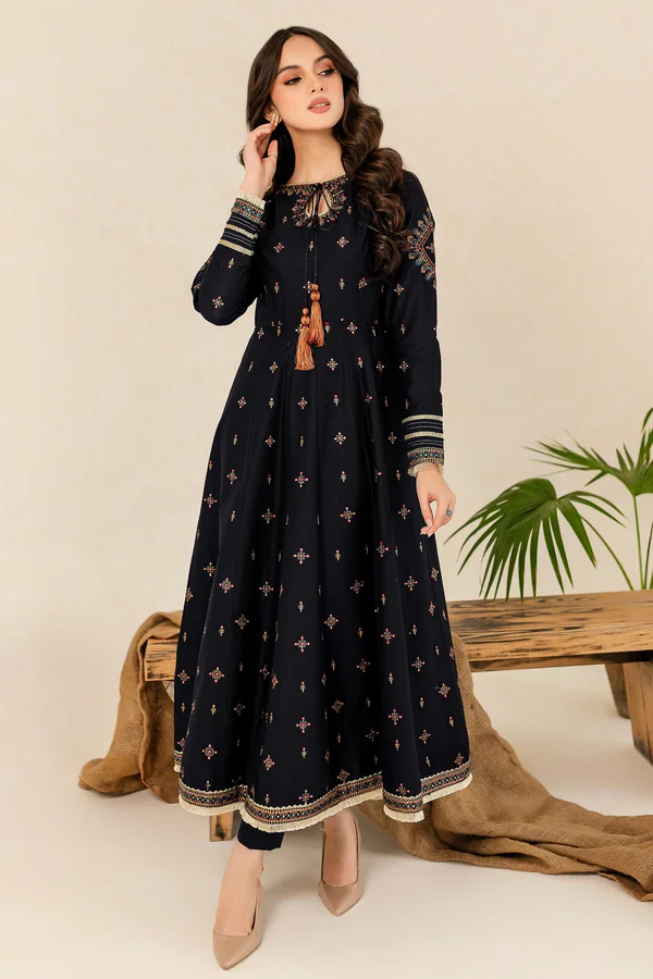 Hreem Black 2Pc Embroidered Winter Ensemble