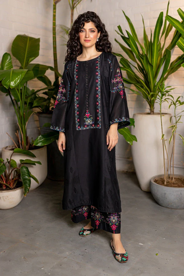 Aaliyah – 2 Piece Embroidered Lawn Suit