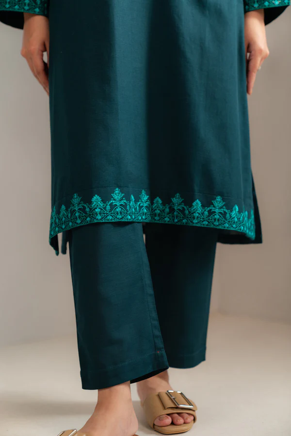 Arzu 2Pc Embroidered Khaddar Outfit - Image 5