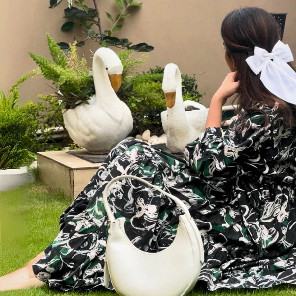 Claudia White Hobo Bag - Image 7