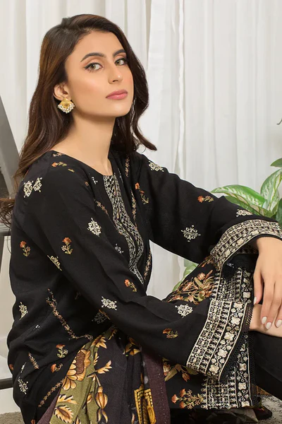 Mehak – 3 Piece Stitched Embroidered Winter Suit - Image 4